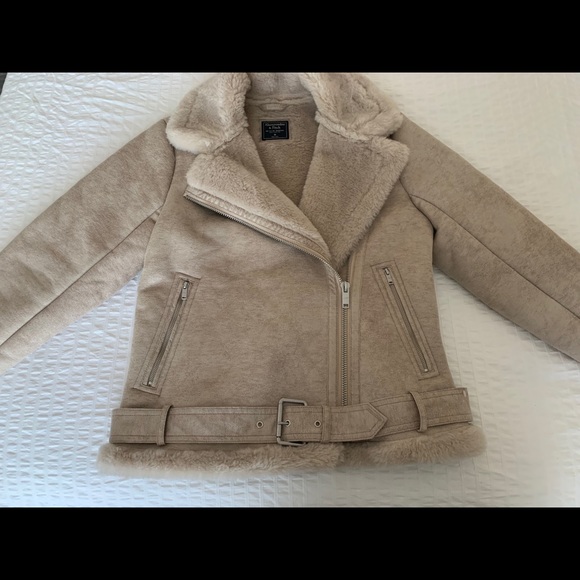 Abercrombie and Fitch Vegan Suede Aviator Jacket - Picture 4 of 5